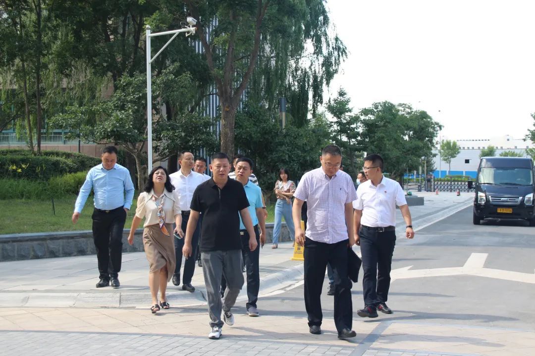 宁夏回族自治区人力资源和社会保障厅领导来必赢调研技工教育联盟工作